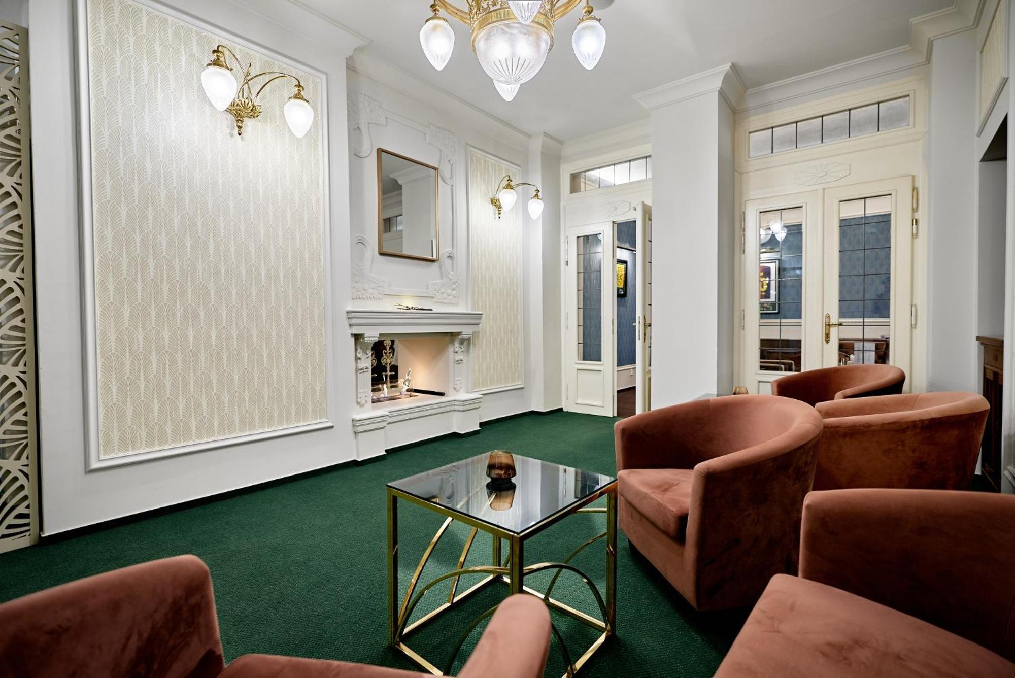 Hotel Maxim Mariánské Lázně Kültér fotó